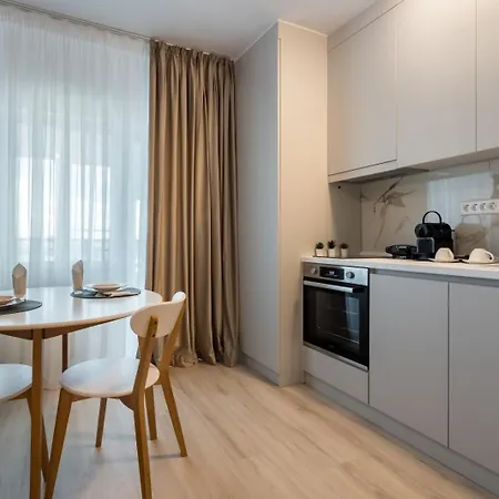 Amazing With Panoramic View, Parking & Pool