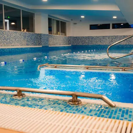 Amazing With Panoramic View, Parking & Pool Bukarest