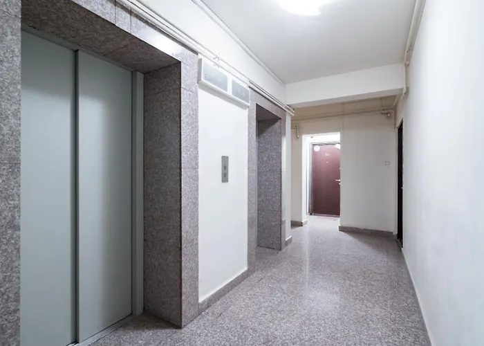 Amazing With Panoramic View, Parking & Pool