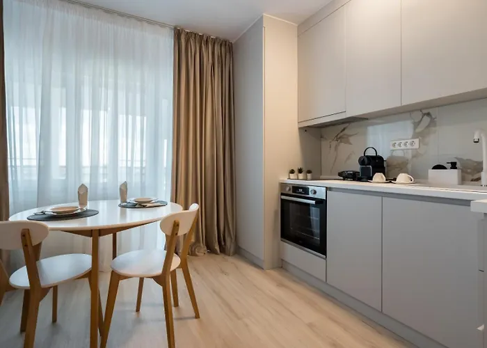 Amazing With Panoramic View, Parking & Pool