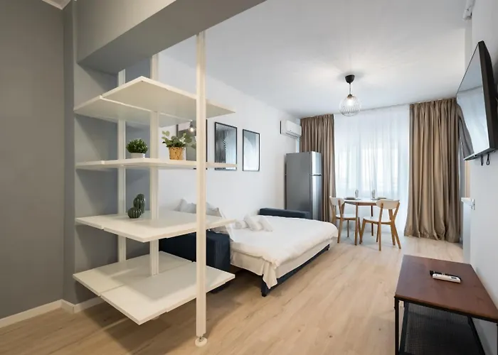 Apartament Amazing With Panoramic View, Parking & Pool