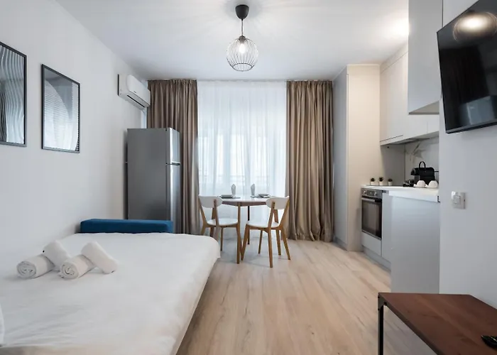 Amazing With Panoramic View, Parking & Pool * Bucureşti