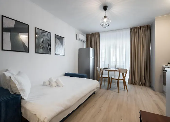 Apartament Amazing With Panoramic View, Parking & Pool