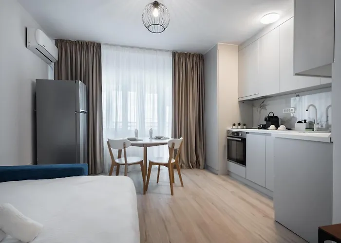 Amazing With Panoramic View, Parking & Pool