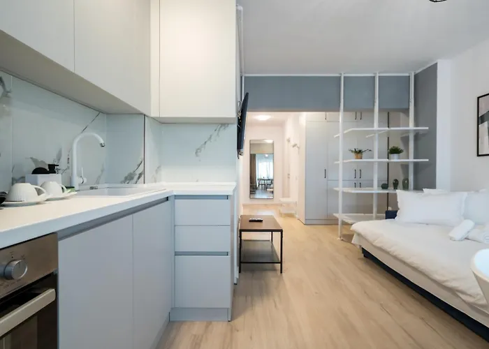 Amazing With Panoramic View, Parking & Pool Apartament *