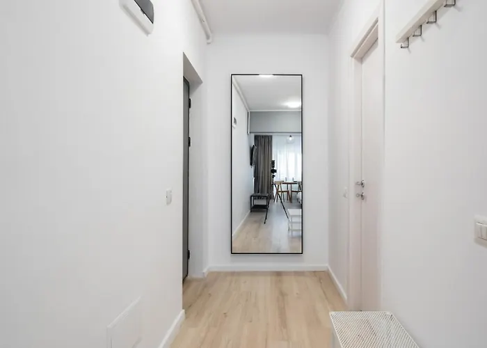 Amazing With Panoramic View, Parking & Pool