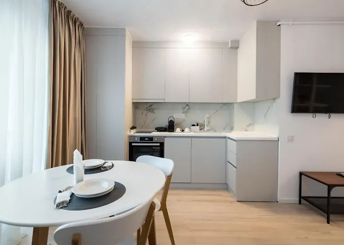 Apartament Amazing With Panoramic View, Parking & Pool Bucureşti